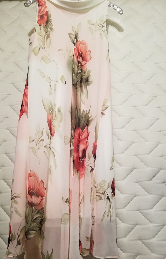 SL Faahions New York Sleeveless flowered Dress